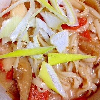 ヘルシーで温まろ◎味噌野菜うどん